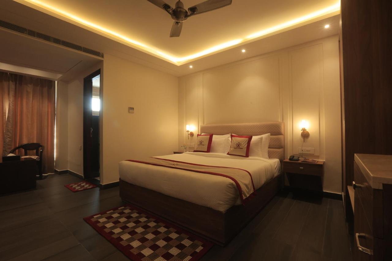 Hotel Holy Vivasa Rishikesh Bagian luar foto