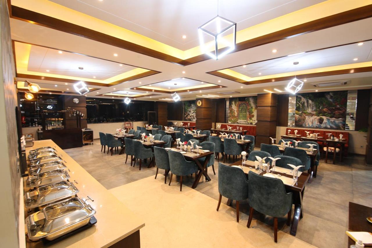 Hotel Holy Vivasa Rishikesh Bagian luar foto