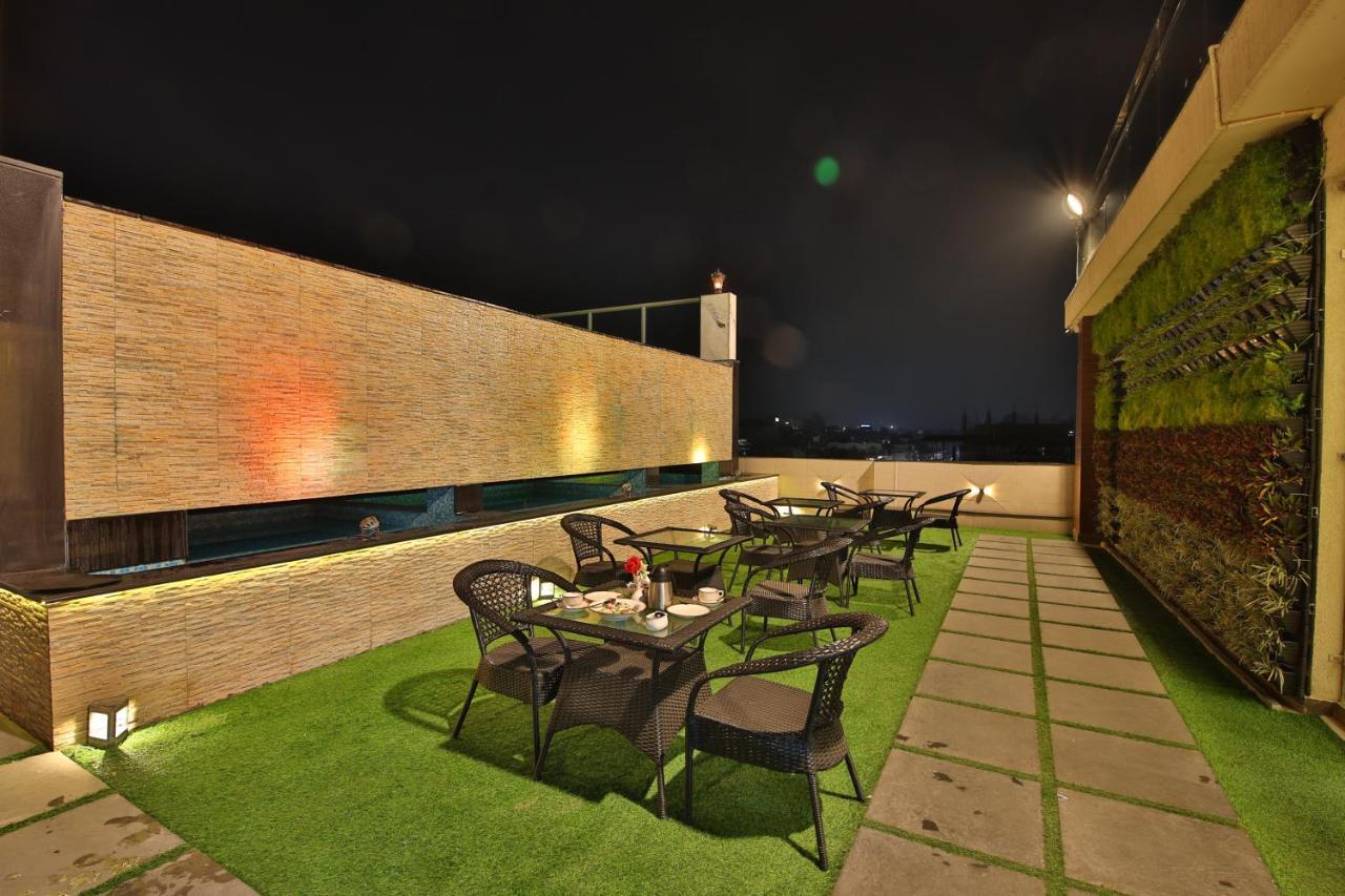 Hotel Holy Vivasa Rishikesh Bagian luar foto