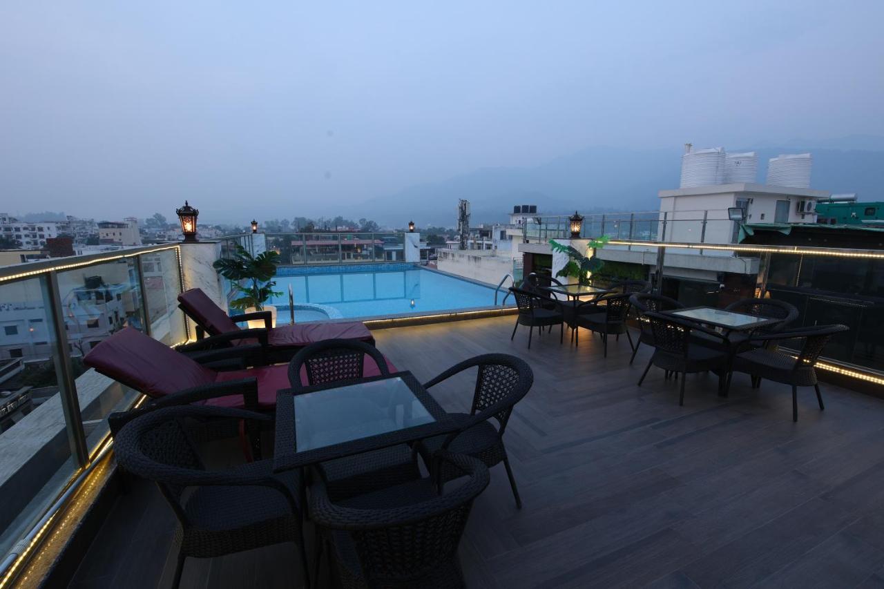 Hotel Holy Vivasa Rishikesh Bagian luar foto