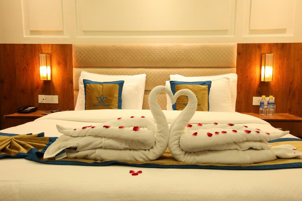 Hotel Holy Vivasa Rishikesh Bagian luar foto